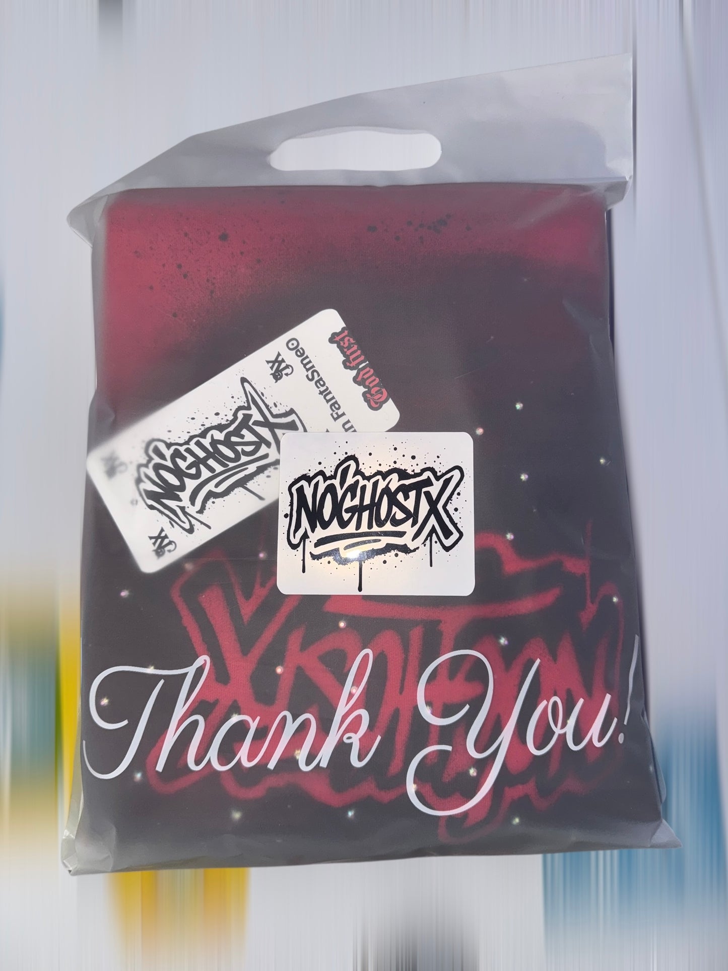 Abrigo NOGHOSTX – Hoodie Rojo con Detalles Urbanos Premium👹