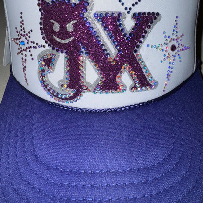 NX hat 💜🩶🤍