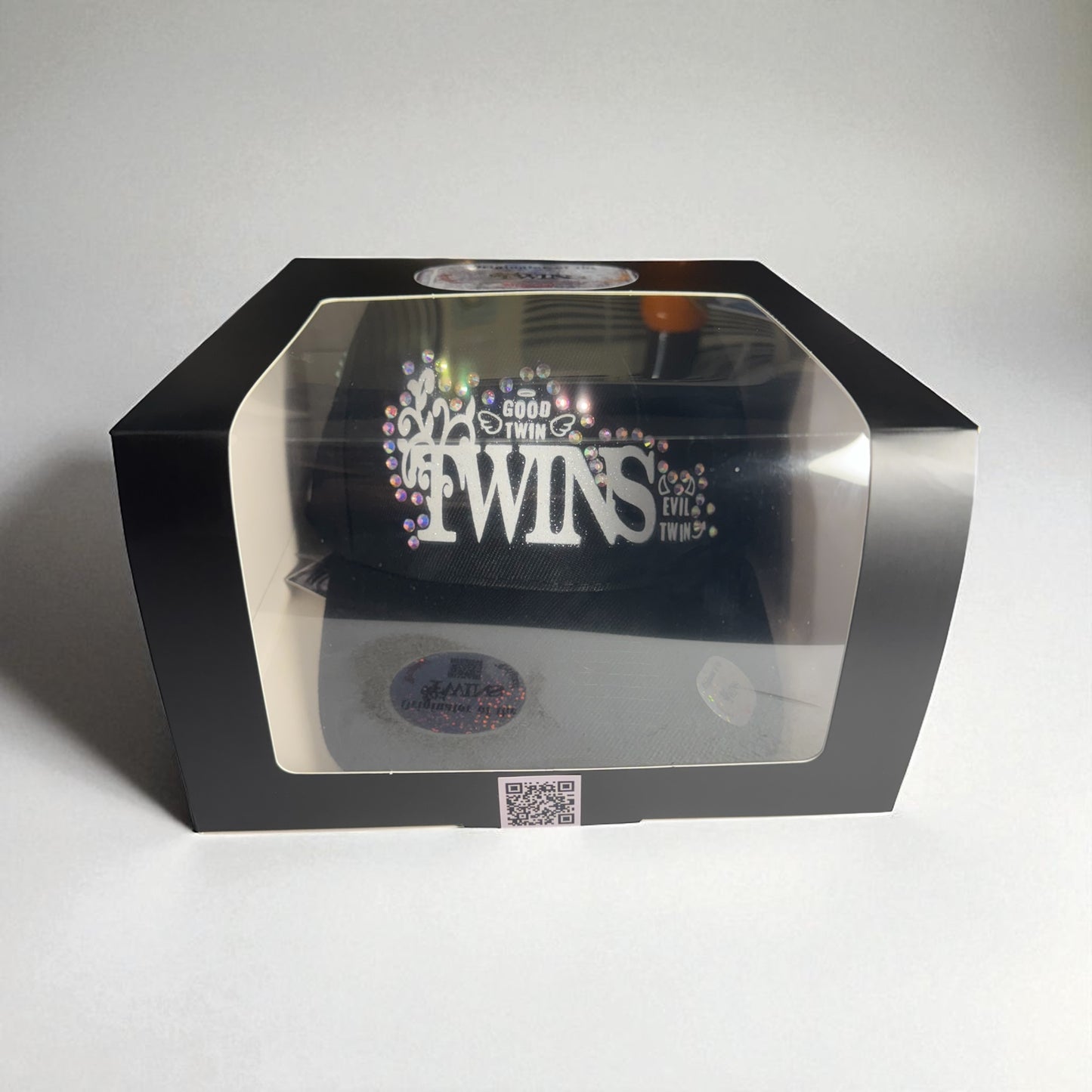 Twin cap "Elevate your style with this cap."