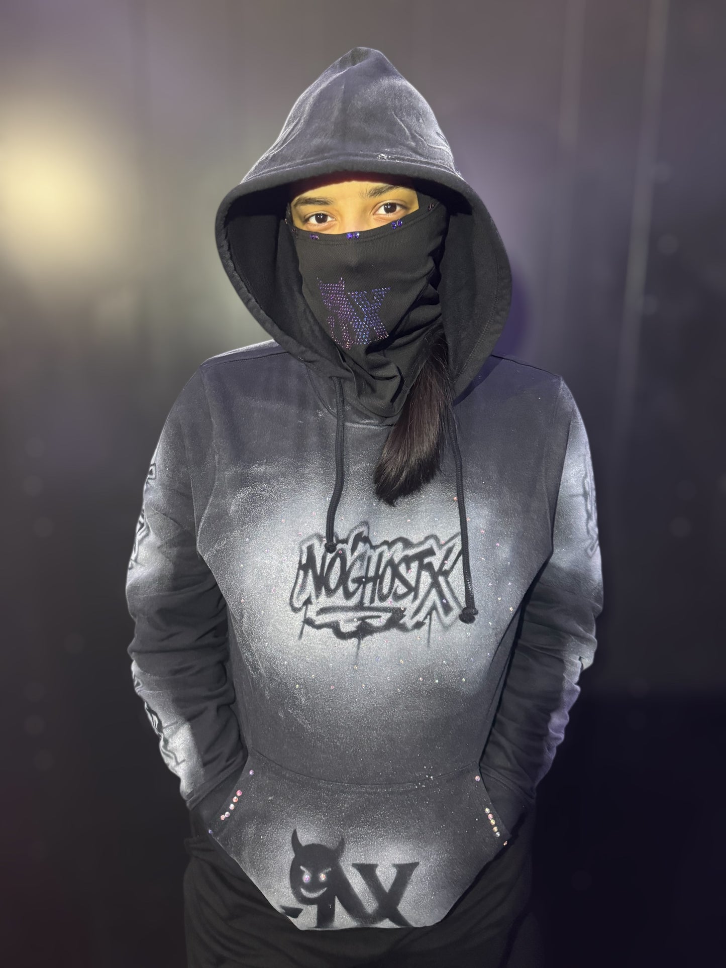 Abrigo NoghostX – Edición Urbana Shadow Fade 🥷🏼