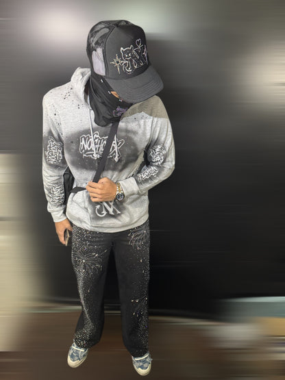 Abrigo NOGHOSTX – Hoodie Gris con Detalles en Diamantes