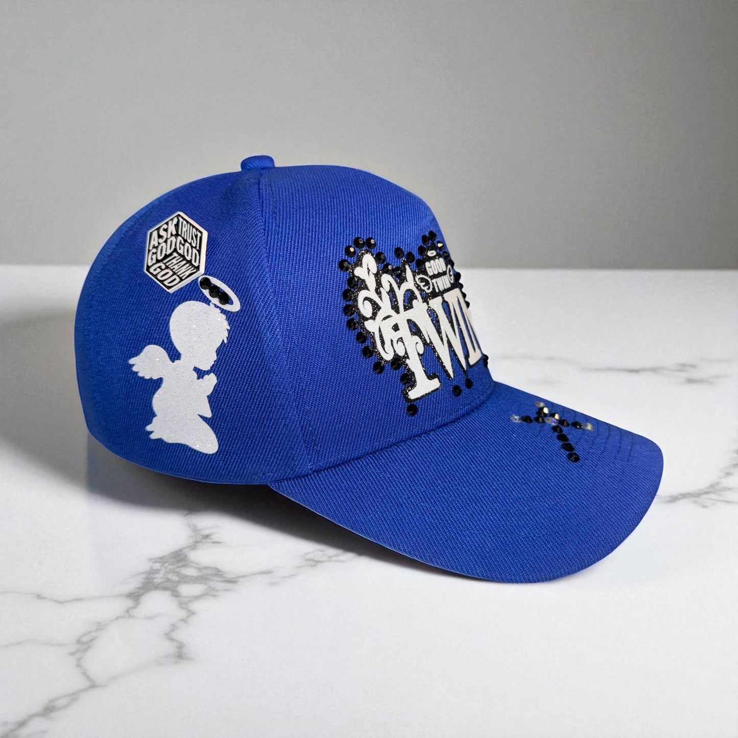 Twins cap "Elevate your style with this cap."