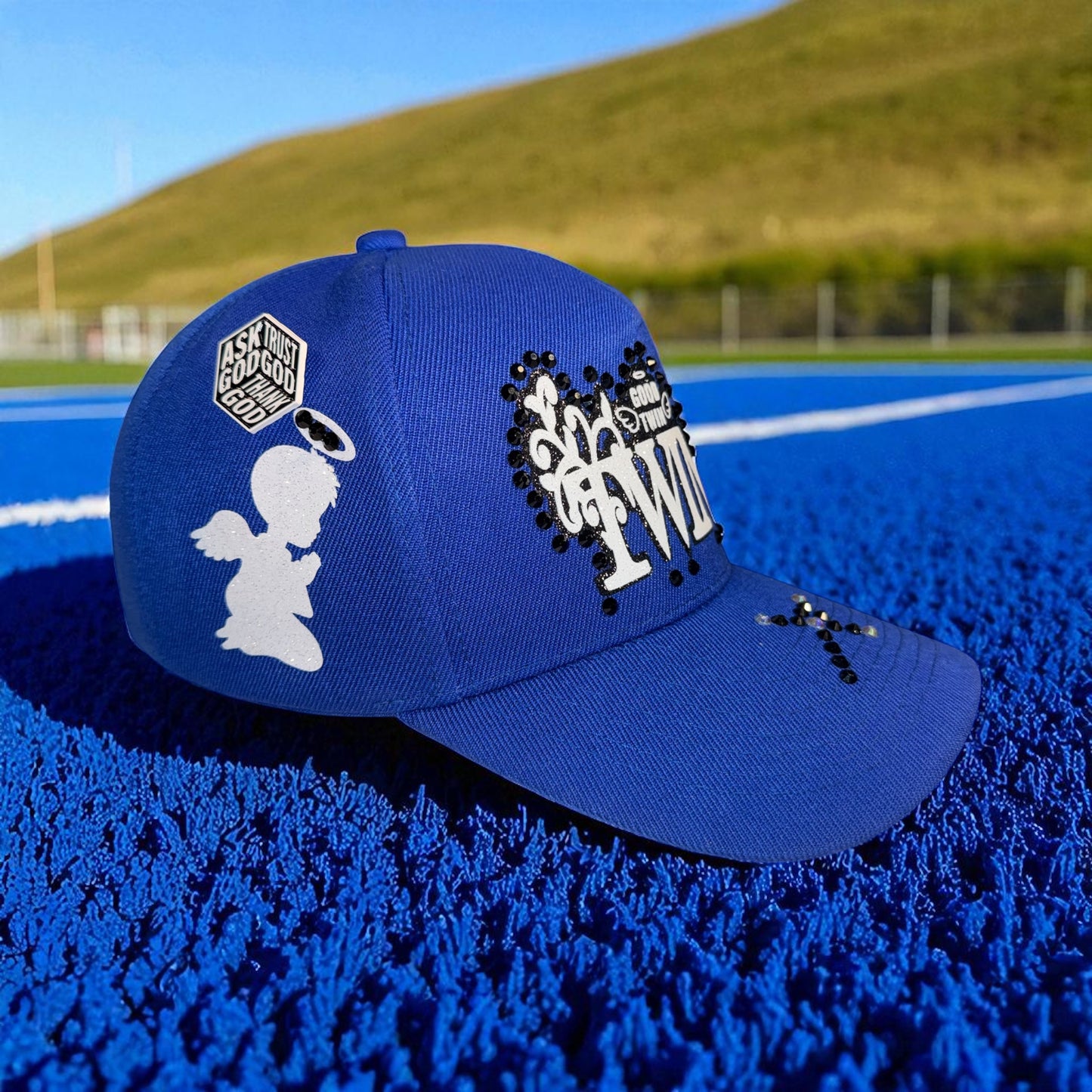 Twins cap "Elevate your style with this cap."